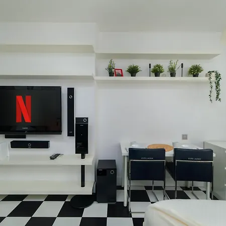 Lyna - Gold Apartamento *